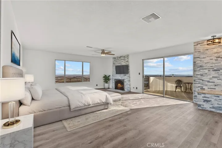 645 Lakeview Drive, Palmdale, California 93551