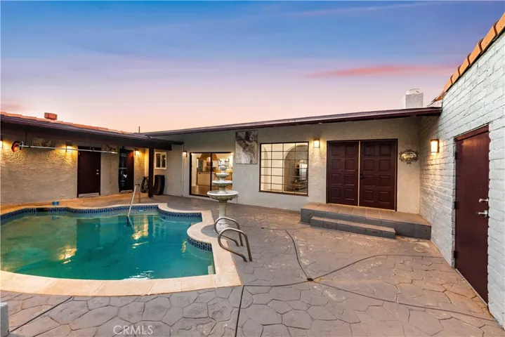 645 Lakeview Drive, Palmdale, California 93551