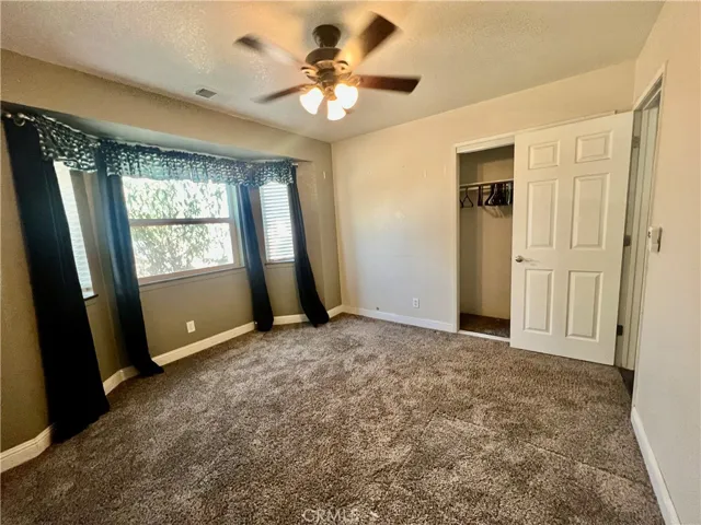 11575 Stuveling Street, Oak Hills, California 92344