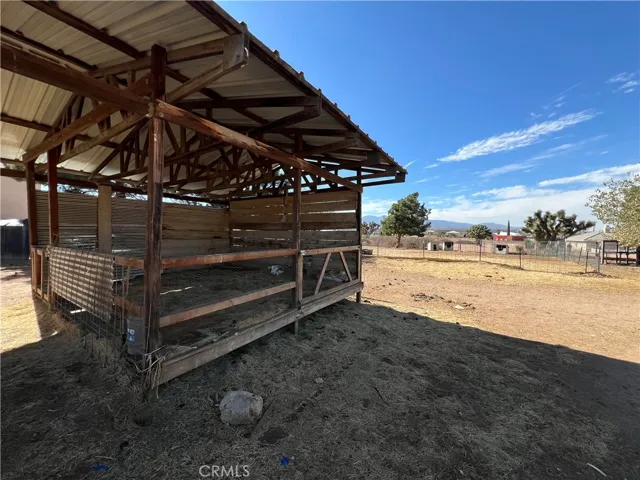 11575 Stuveling Street, Oak Hills, California 92344