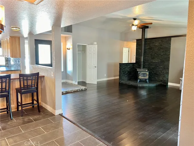 11575 Stuveling Street, Oak Hills, California 92344