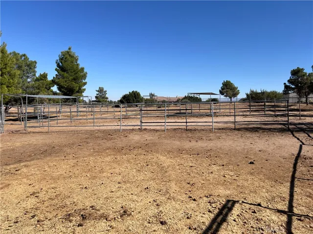 11575 Stuveling Street, Oak Hills, California 92344