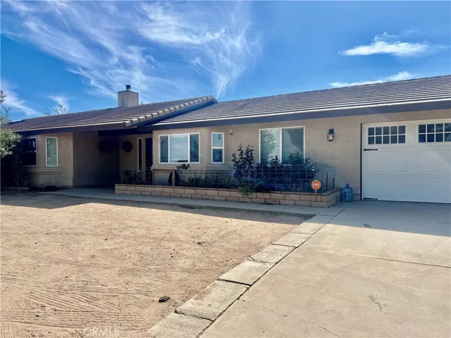 11575 Stuveling Street, Oak Hills, California 92344