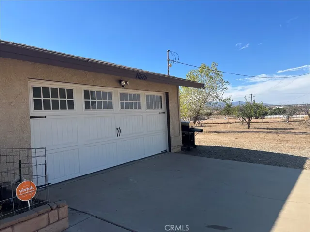 11575 Stuveling Street, Oak Hills, California 92344