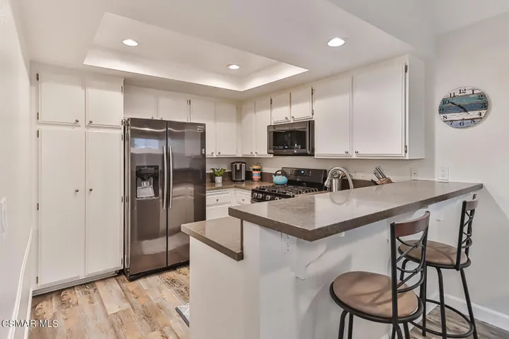 Kitchen bar