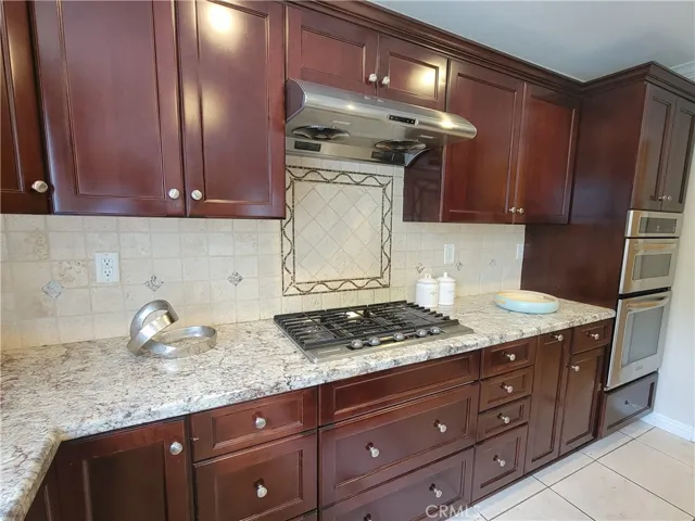 29 Sorenson, Irvine, California 92602