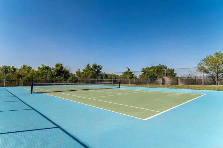 32525 Racquet Club Way, Lake Elsinore, California 92530