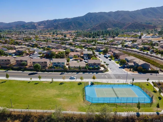32525 Racquet Club Way, Lake Elsinore, California 92530