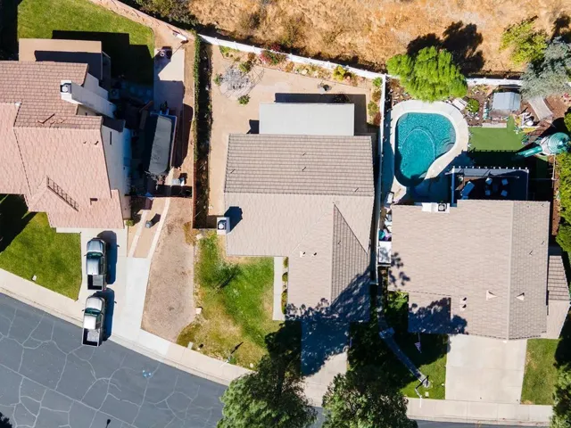 32525 Racquet Club Way, Lake Elsinore, California 92530