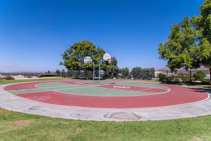 32525 Racquet Club Way, Lake Elsinore, California 92530