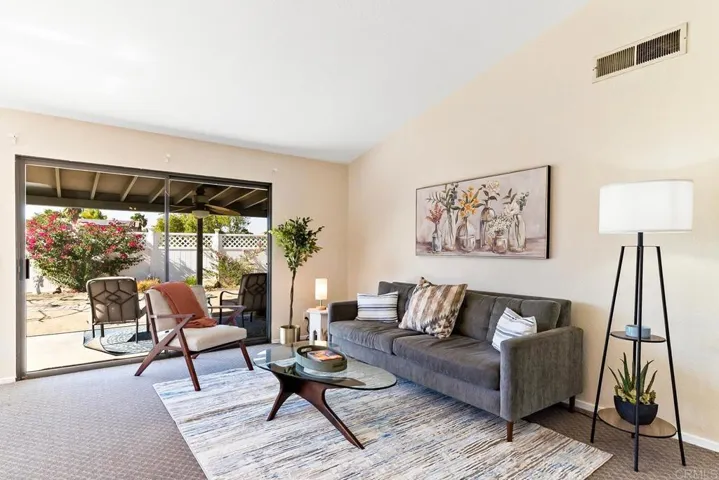 32525 Racquet Club Way, Lake Elsinore, California 92530