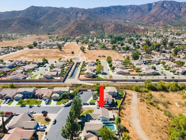32525 Racquet Club Way, Lake Elsinore, California 92530