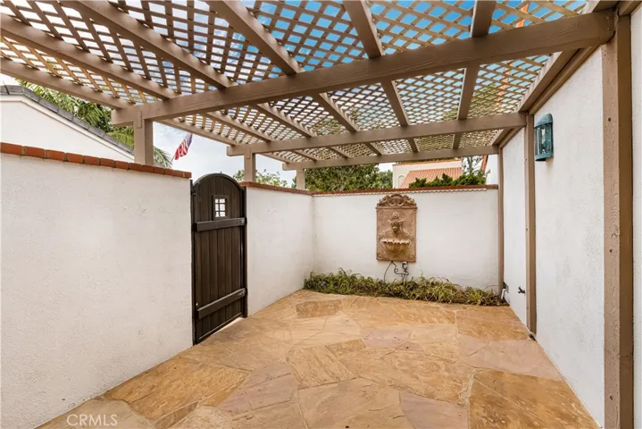 458 Vista Trucha, Newport Beach, California 92660