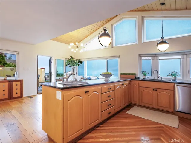 29840 Knoll View Drive, Rancho Palos Verdes, California 90275