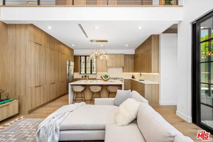 4426 Saint Clair Avenue, Studio City, California 91604
