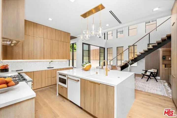 4426 Saint Clair Avenue, Studio City, California 91604