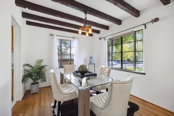 211 Washington Avenue, Palo Alto, California 94301