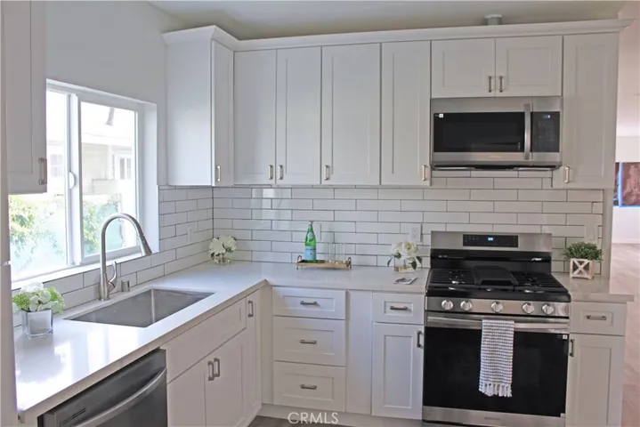 1647 W 53rd Street W, Los Angeles, California 90062