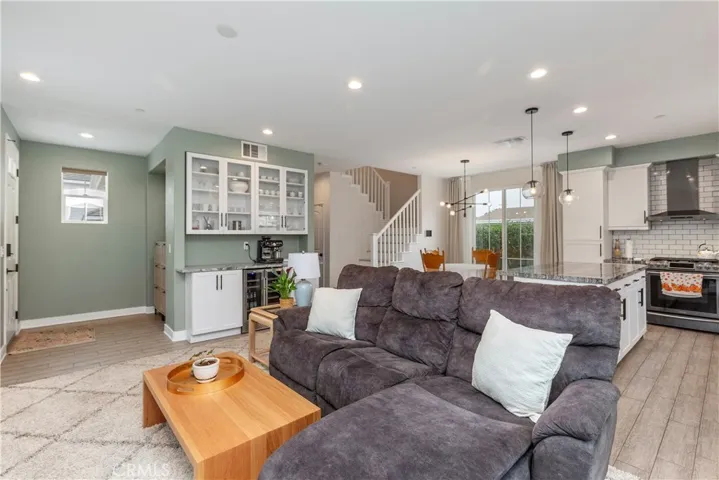10305 Hacienda Street, Bellflower, California 90706