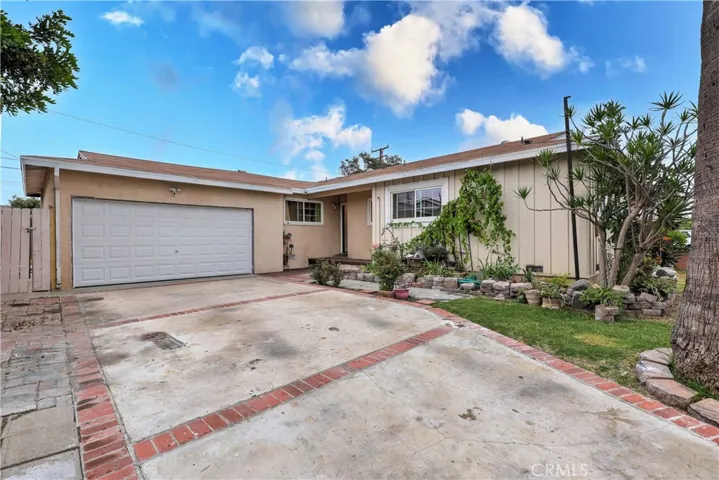 7842 La Casa Way, Buena Park, California 90620