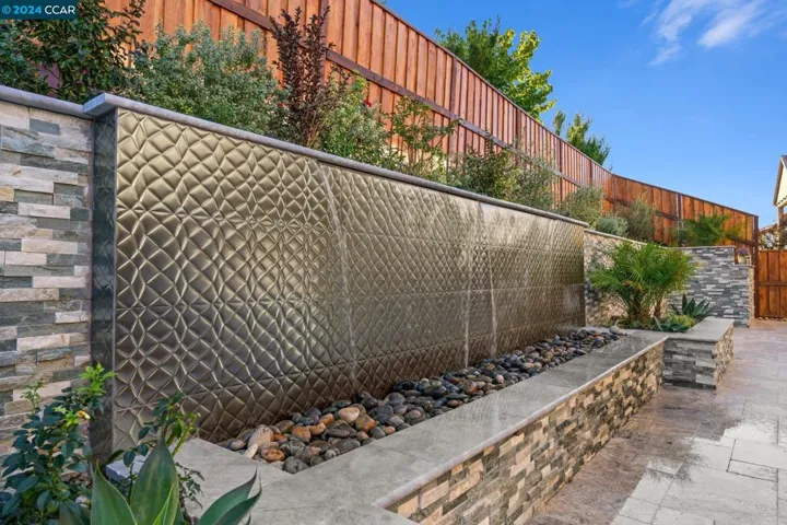 2722 Lahontan Way, Dublin, California 94568