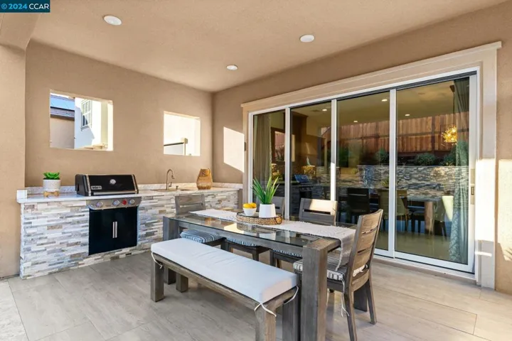 2722 Lahontan Way, Dublin, California 94568