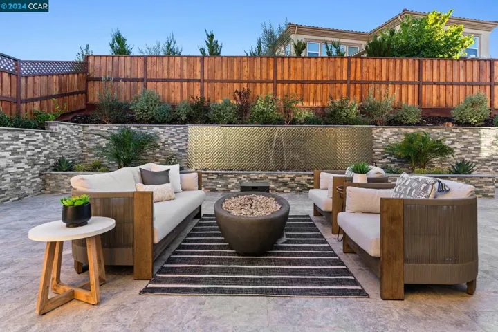2722 Lahontan Way, Dublin, California 94568