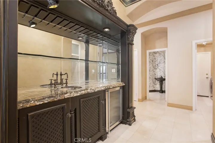 1031 S Taylor Court, Anaheim Hills, California 92808