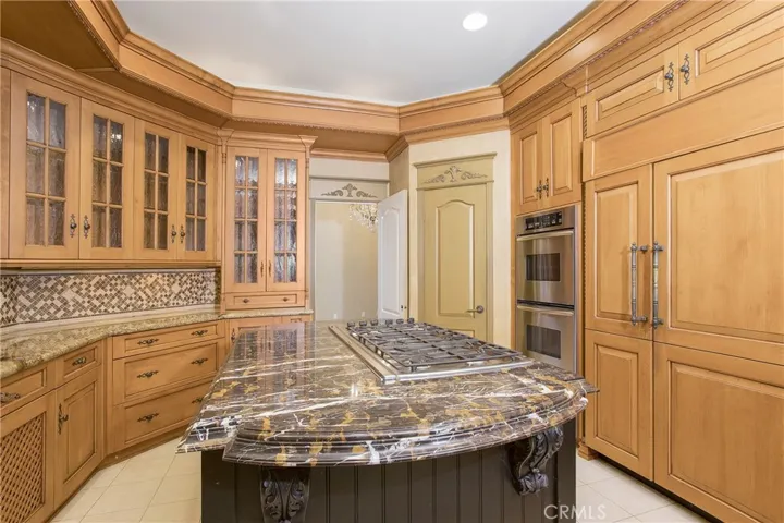 1031 S Taylor Court, Anaheim Hills, California 92808