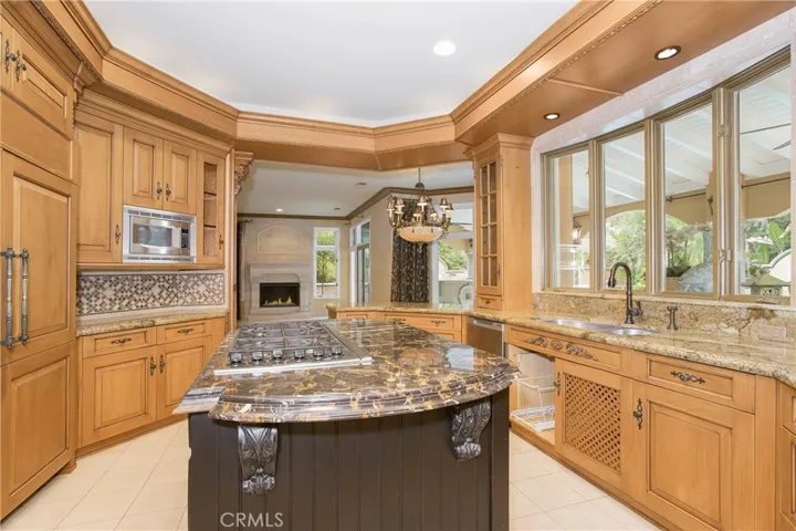 1031 S Taylor Court, Anaheim Hills, California 92808