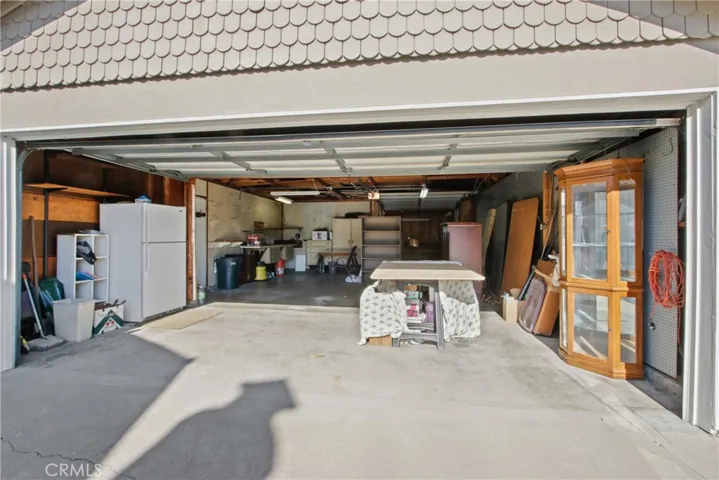 Huge Oversized Garage