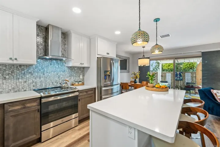 315 Volney Lane, Encinitas, California 92024