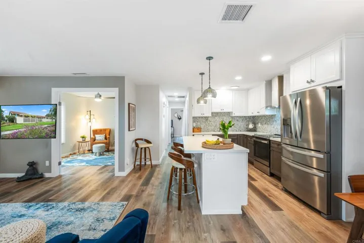 315 Volney Lane, Encinitas, California 92024