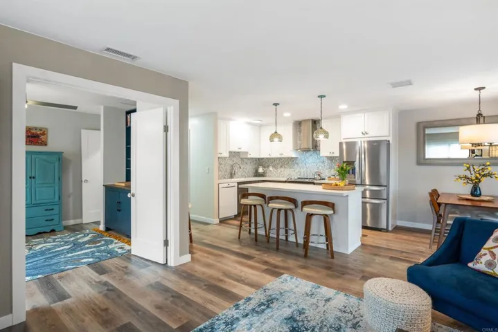 315 Volney Lane, Encinitas, California 92024