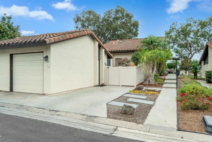 315 Volney Lane, Encinitas, California 92024