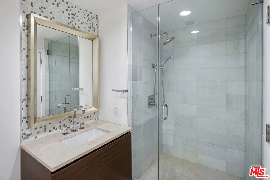 900 W Olympic Boulevard 29h, Los Angeles, California 90015 home-pic-10