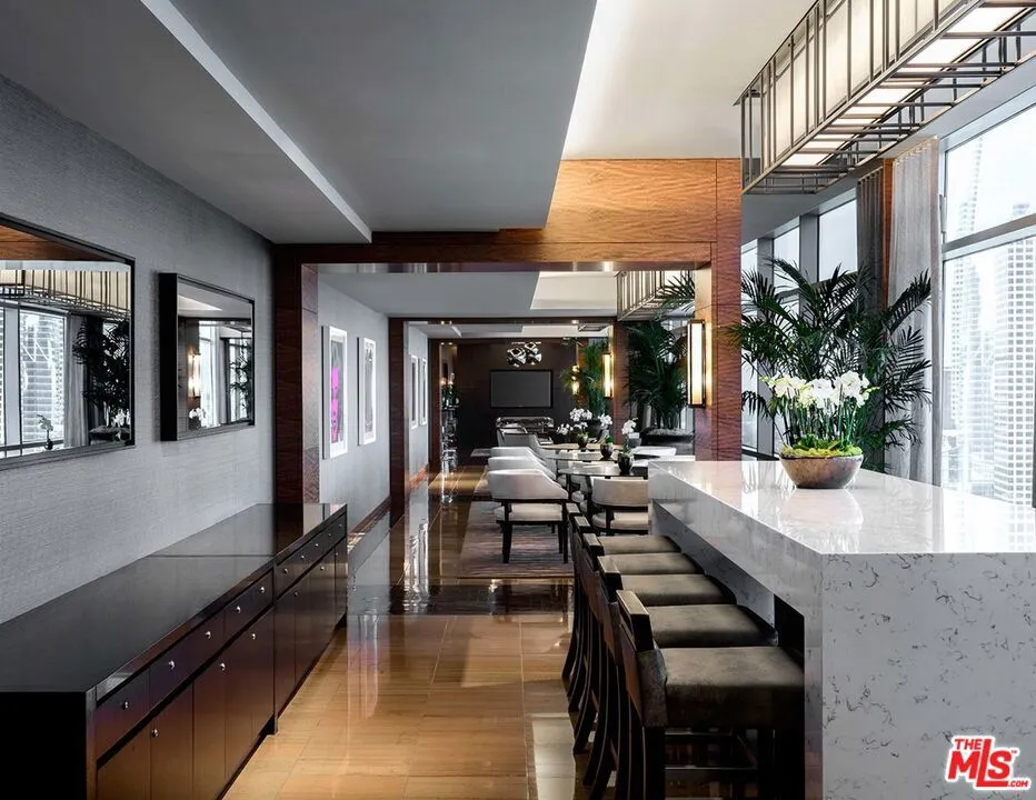 900 W Olympic Boulevard 29h, Los Angeles, California 90015 home-pic-27