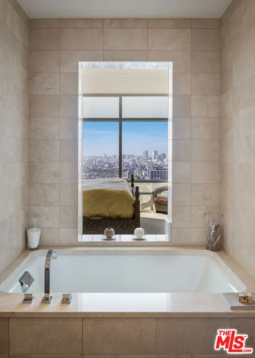 900 W Olympic Boulevard 29h, Los Angeles, California 90015 home-pic-19