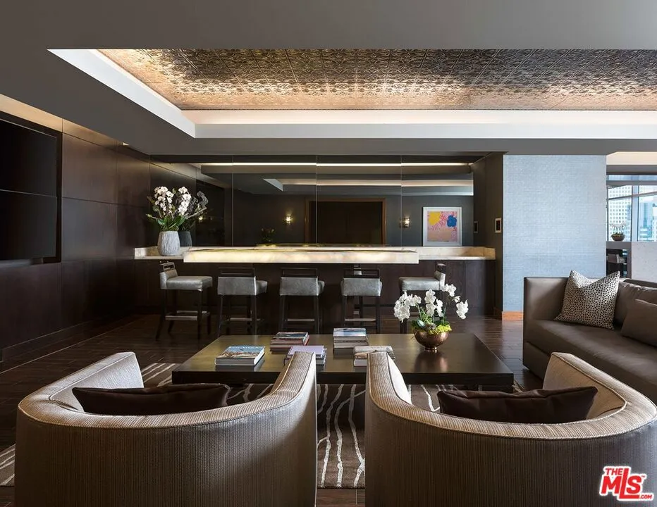 900 W Olympic Boulevard 29h, Los Angeles, California 90015 home-pic-25