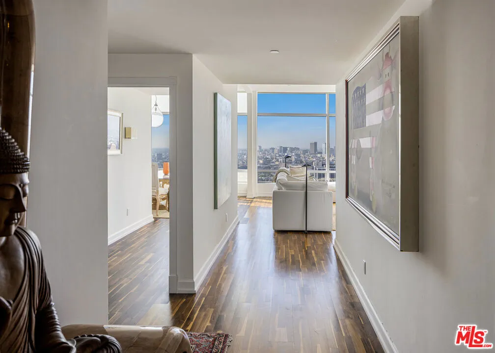 900 W Olympic Boulevard 29h, Los Angeles, California 90015 home-pic-14