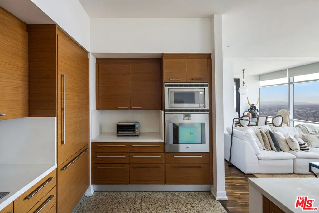 900 W Olympic Boulevard 29h, Los Angeles, California 90015 home-pic-9
