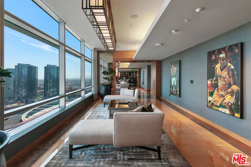 900 W Olympic Boulevard 29h, Los Angeles, California 90015 home-pic-24