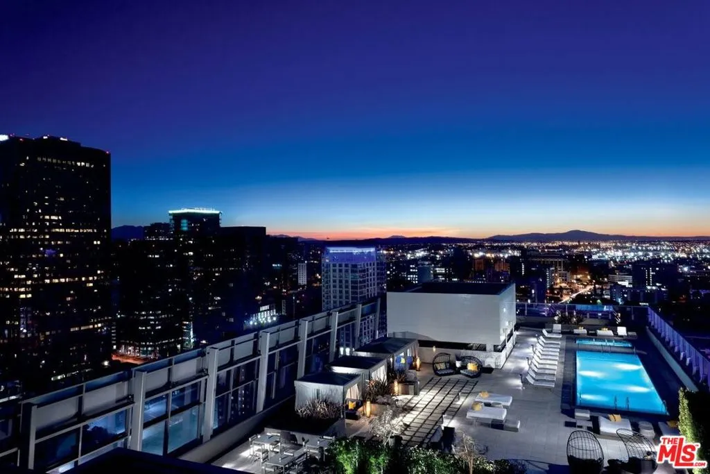 900 W Olympic Boulevard 29h, Los Angeles, California 90015 home-pic-31