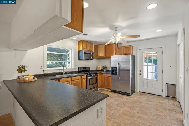 5104 Concord Blvd, Concord, California 94521