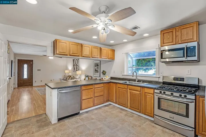 5104 Concord Blvd, Concord, California 94521