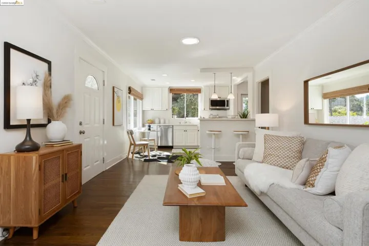 5945 Marden Ln, Oakland, California 94611