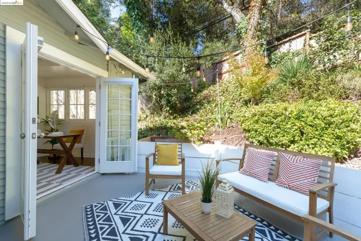 5945 Marden Ln, Oakland, California 94611