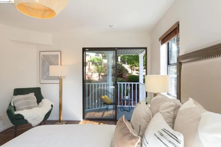 5945 Marden Ln, Oakland, California 94611