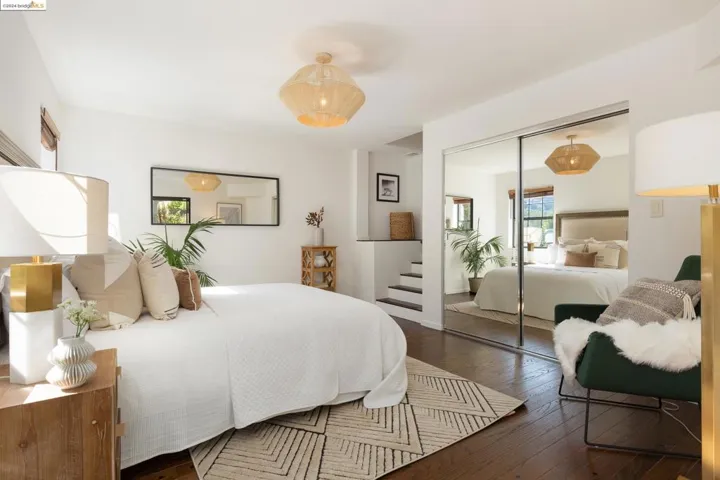 5945 Marden Ln, Oakland, California 94611