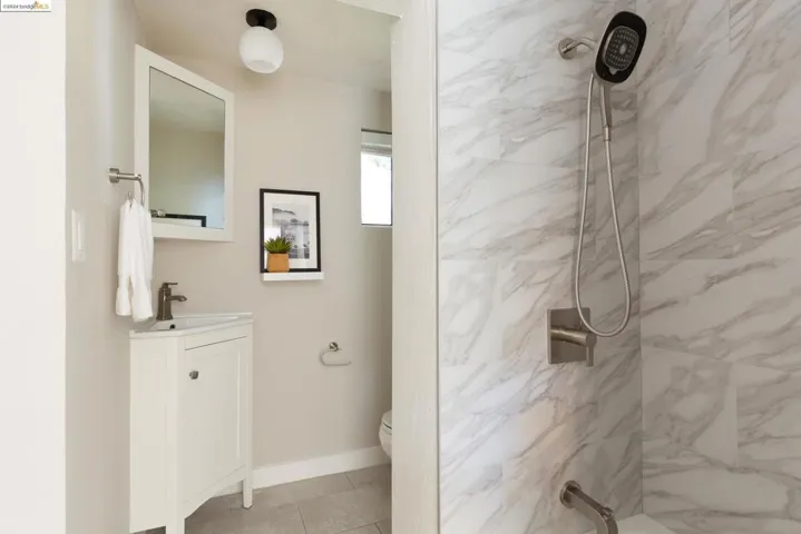 5945 Marden Ln, Oakland, California 94611